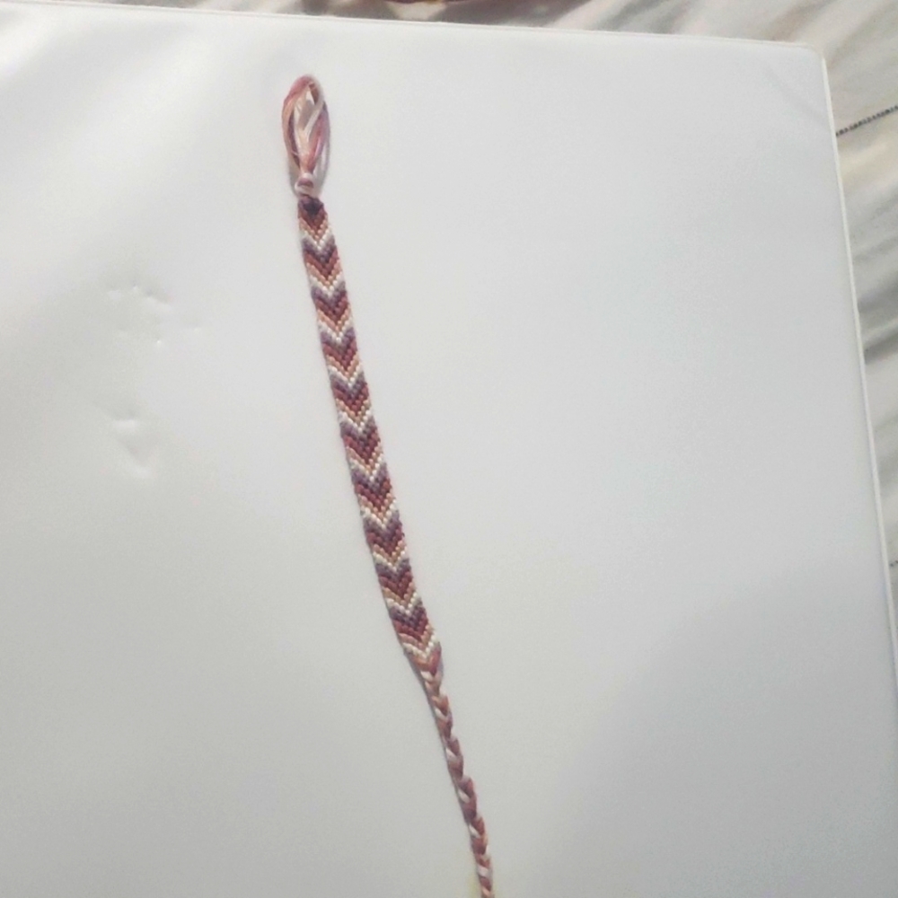Handmade made Chevron pattern braclet - Picture 2 of 10